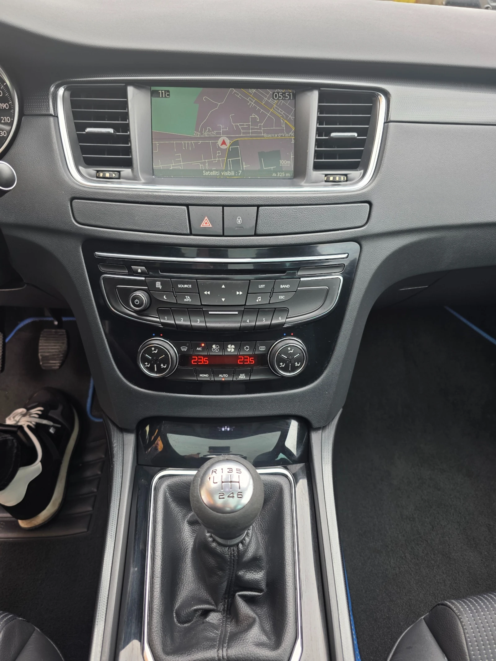 Peugeot 508 2.0HDI ITALY ПРОЖЕКЦИЯ NAVI, снимка 13 - Автомобили и джипове - 54033059