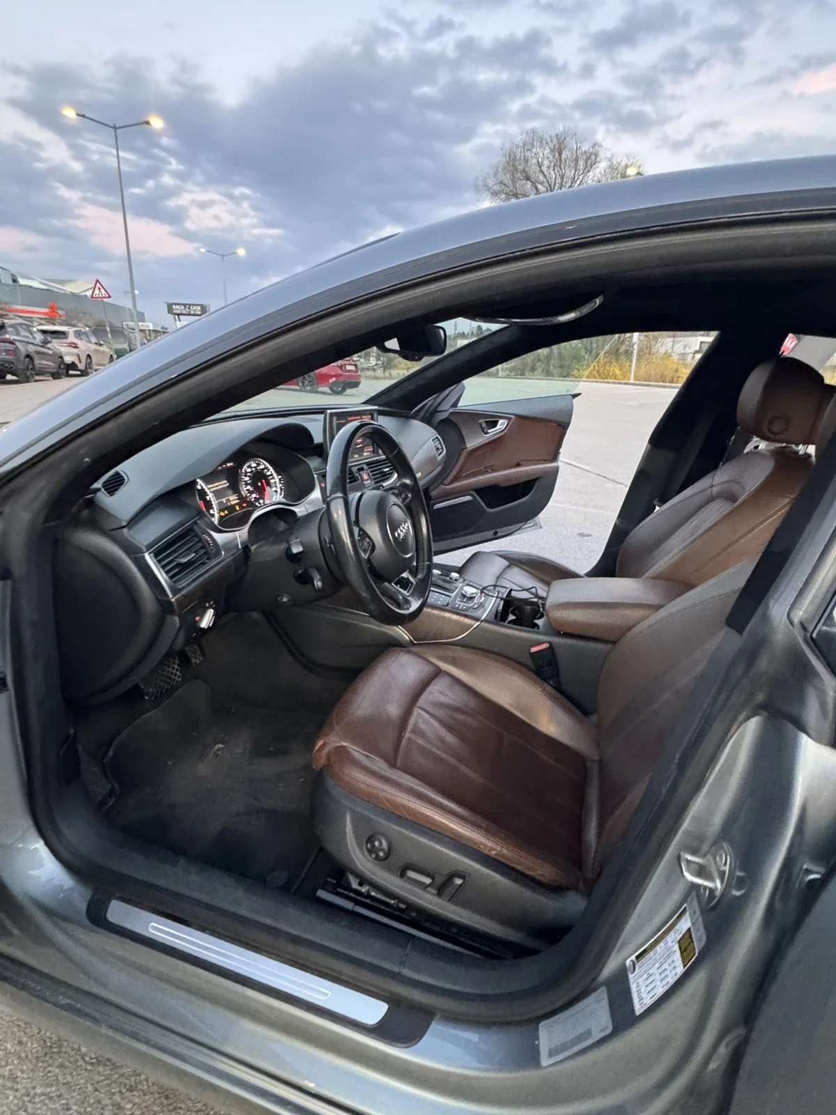 Audi A7 3.0 TFSI, снимка 4 - Автомобили и джипове - 54296238