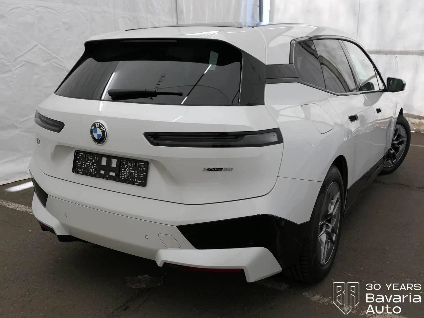 BMW iX 50 xDrive Sport, снимка 3 - Автомобили и джипове - 54345211