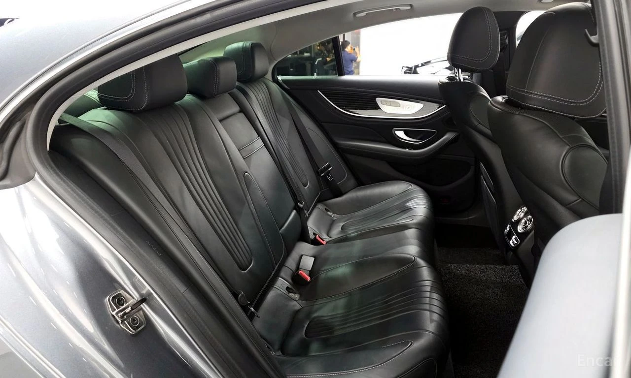 Mercedes-Benz CLS 450 4MATIC* AMG-LINE* 360CAMERA* DISTRONIC* BURMESTER*, снимка 14 - Автомобили и джипове - 54693747