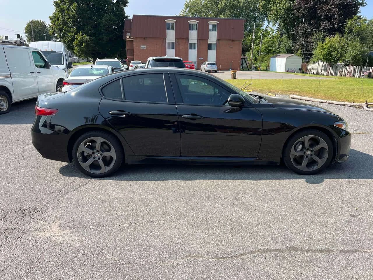 Alfa Romeo Giulia * Q4 * ZF8 * ПОДГРЕВИ * АВТОКРЕДИТ, снимка 3 - Автомобили и джипове - 54720063