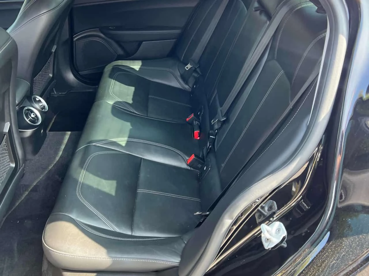 Alfa Romeo Giulia * Q4 * ZF8 * ПОДГРЕВИ * АВТОКРЕДИТ, снимка 10 - Автомобили и джипове - 54720063