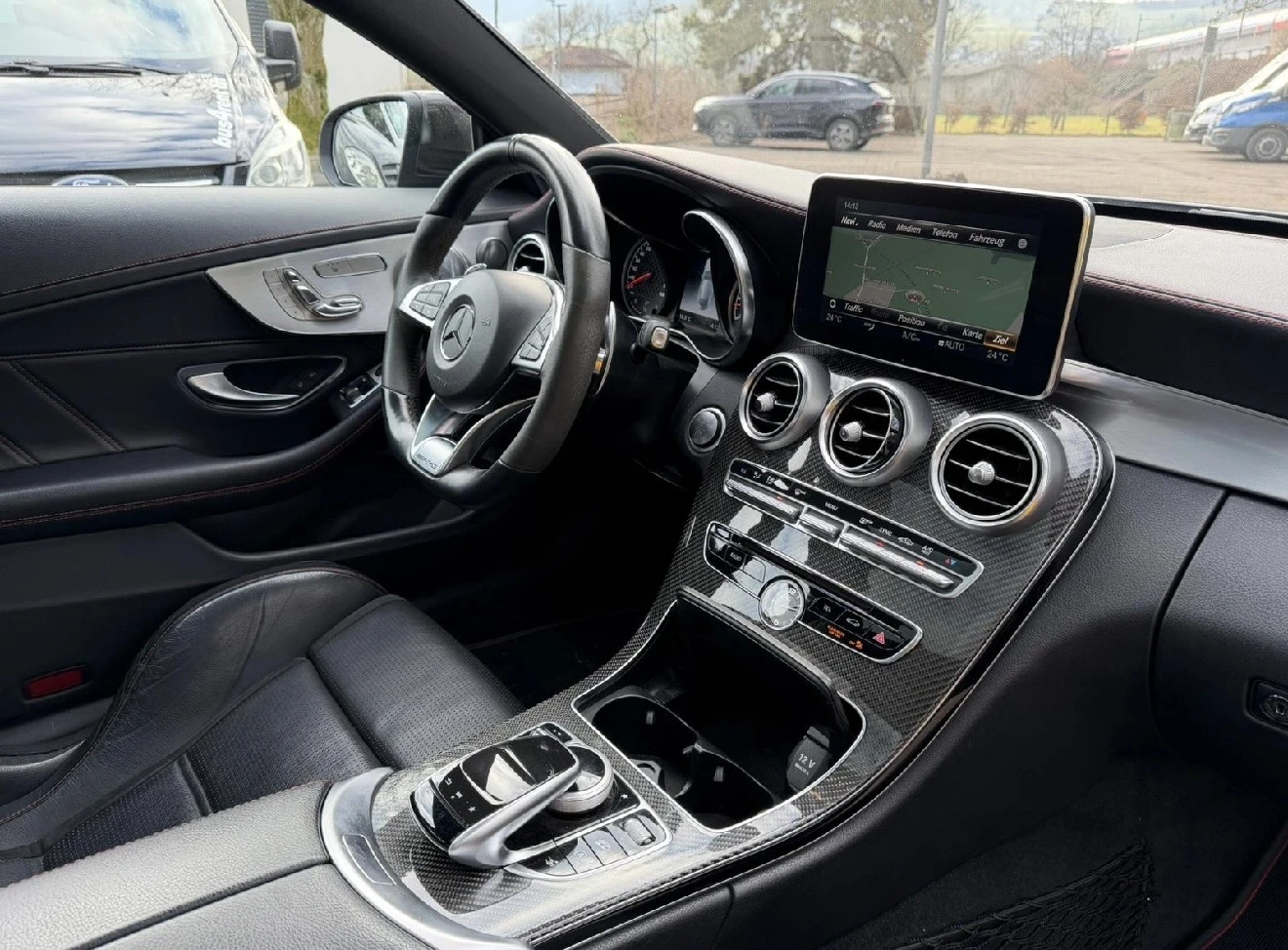 Mercedes-Benz C 43 AMG 4MATIC* 9GTRONIC* SPORTSITZE* BURMESTER* , снимка 10 - Автомобили и джипове - 54721485