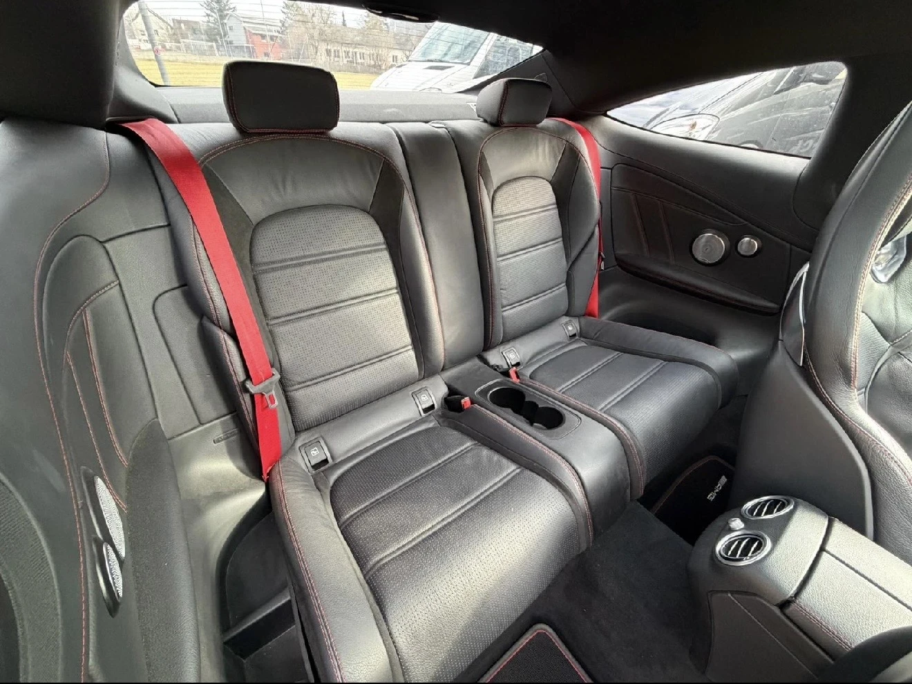 Mercedes-Benz C 43 AMG 4MATIC* 9GTRONIC* SPORTSITZE* BURMESTER* , снимка 13 - Автомобили и джипове - 54721485