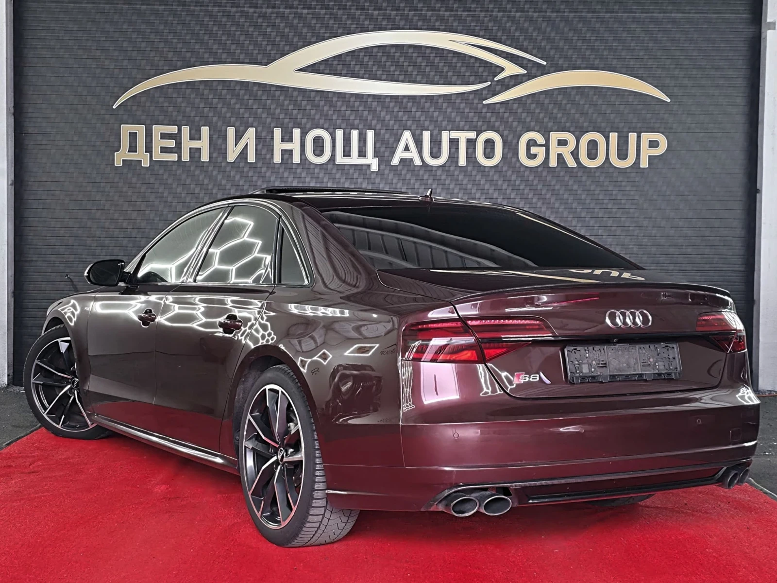 Audi S8 Audi S8 Plus Exclusive   TOP оборудване | Ceramix , снимка 3 - Автомобили и джипове - 54795814