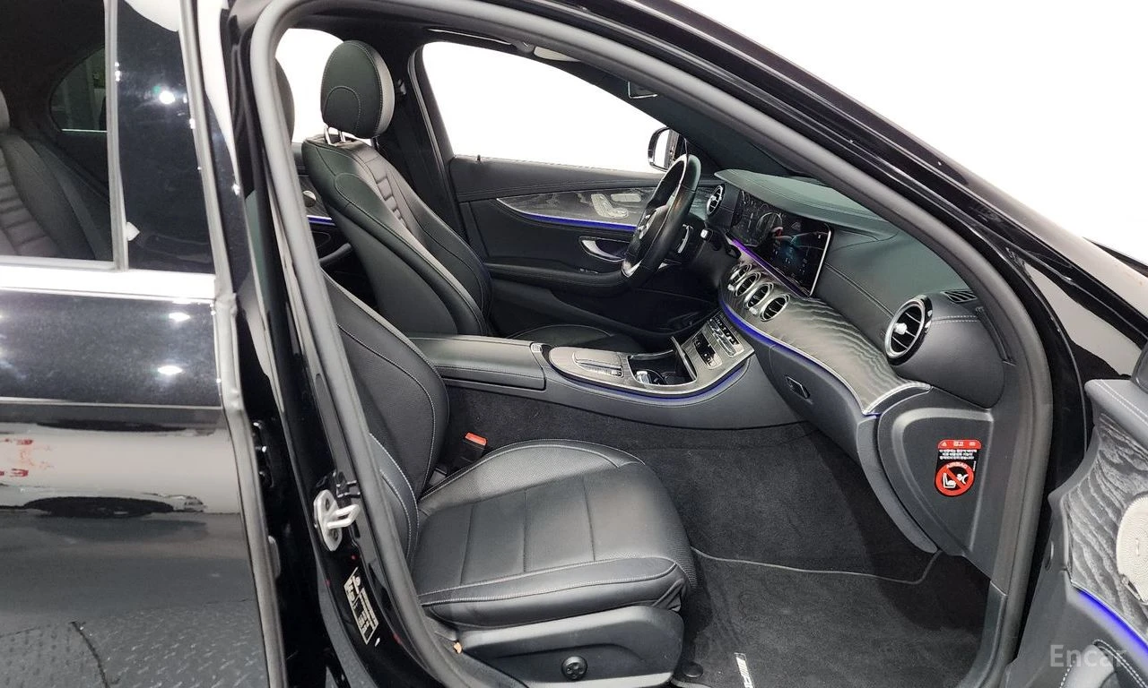 Mercedes-Benz E 350 AMG* LINE* 4MATIC* BURMESTER* ОБДУХВАНЕ* ДИСТРОНИК, снимка 14 - Автомобили и джипове - 54934293