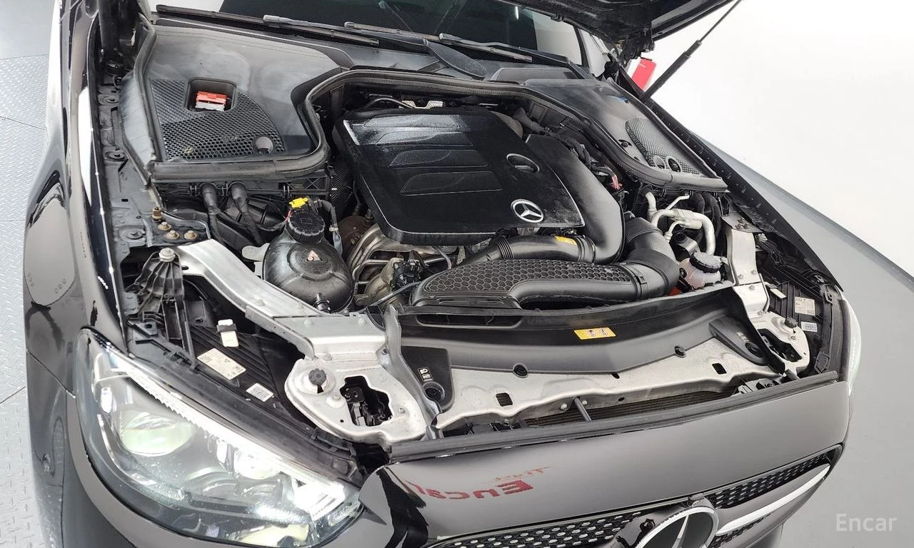 Mercedes-Benz E 350 AMG* LINE* 4MATIC* BURMESTER* ОБДУХВАНЕ* ДИСТРОНИК, снимка 17 - Автомобили и джипове - 54934293