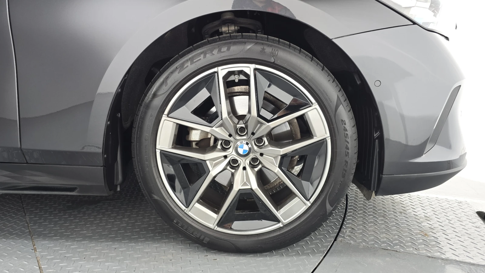 BMW 520 * G60* ПОДГРЕВ* ОБДУХВАНЕ* HEADUP* , снимка 12 - Автомобили и джипове - 56224561
