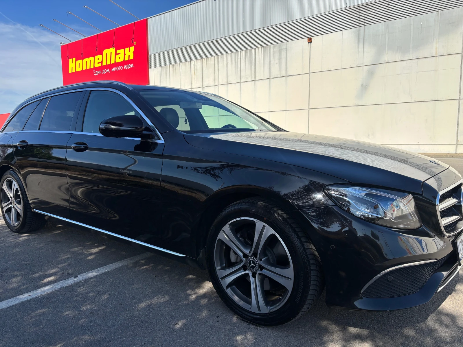 Mercedes-Benz E 220 AVANGARDE 4-MATIC, снимка 2 - Автомобили и джипове - 56441271
