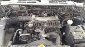 Mitsubishi Pajero 3.0 i бензин.177.kc, снимка 10