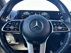 Mercedes-Benz GLC 250 * ПАНО * ПОДГРЕВИ * KEYLESS * CARFAX - 26700 € / 52220.66 лв. - 24281269 11