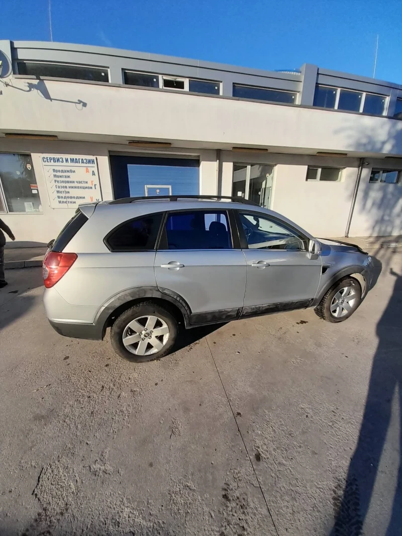 Chevrolet Captiva, снимка 4 - Автомобили и джипове - 47766020