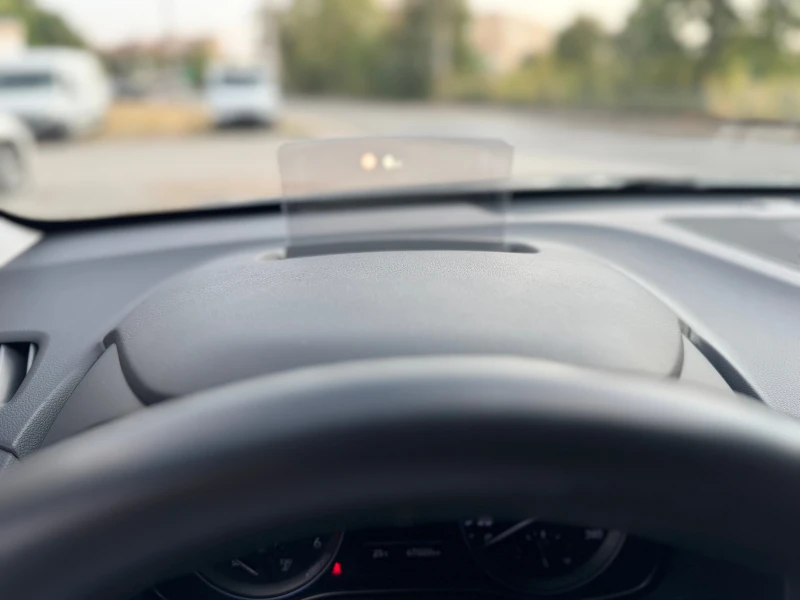 Hyundai Kona 1.6d * 4x4 * NAVI * DISTRONIC, снимка 11 - Автомобили и джипове - 51486225