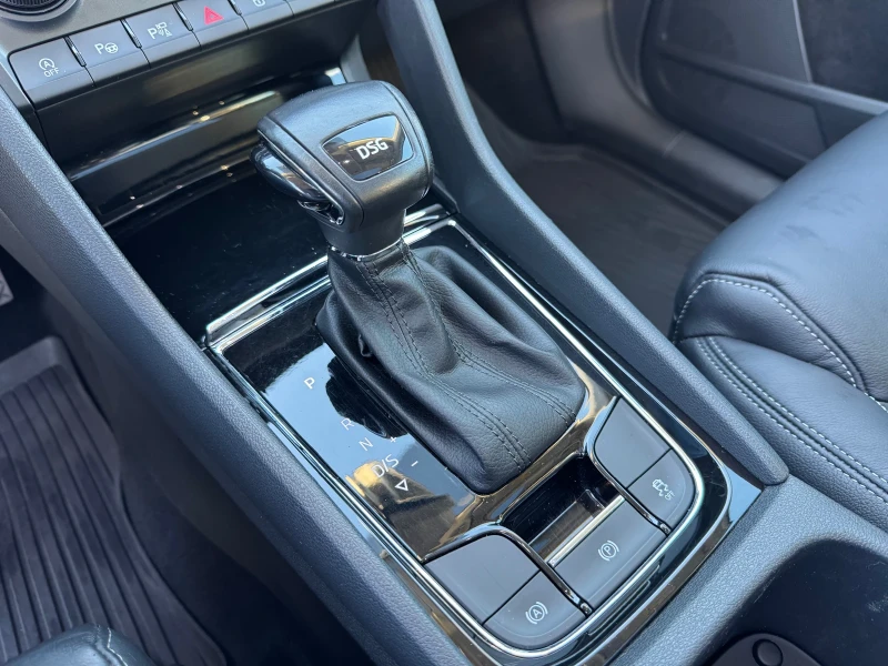 Skoda Kodiaq 2.0 TDI DSG DISTRONIC/KEYLESS/7 SEATS/ 360/ PANO, снимка 13 - Автомобили и джипове - 52216131