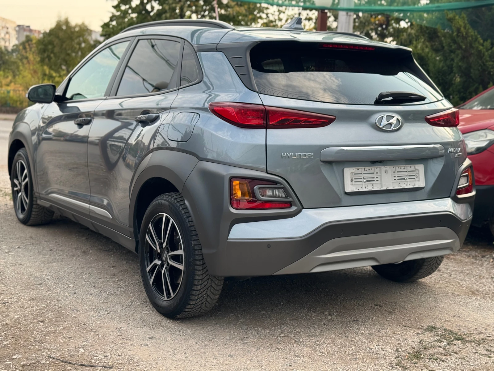 Hyundai Kona 1.6d * 4x4 * NAVI * DISTRONIC - изображение 3