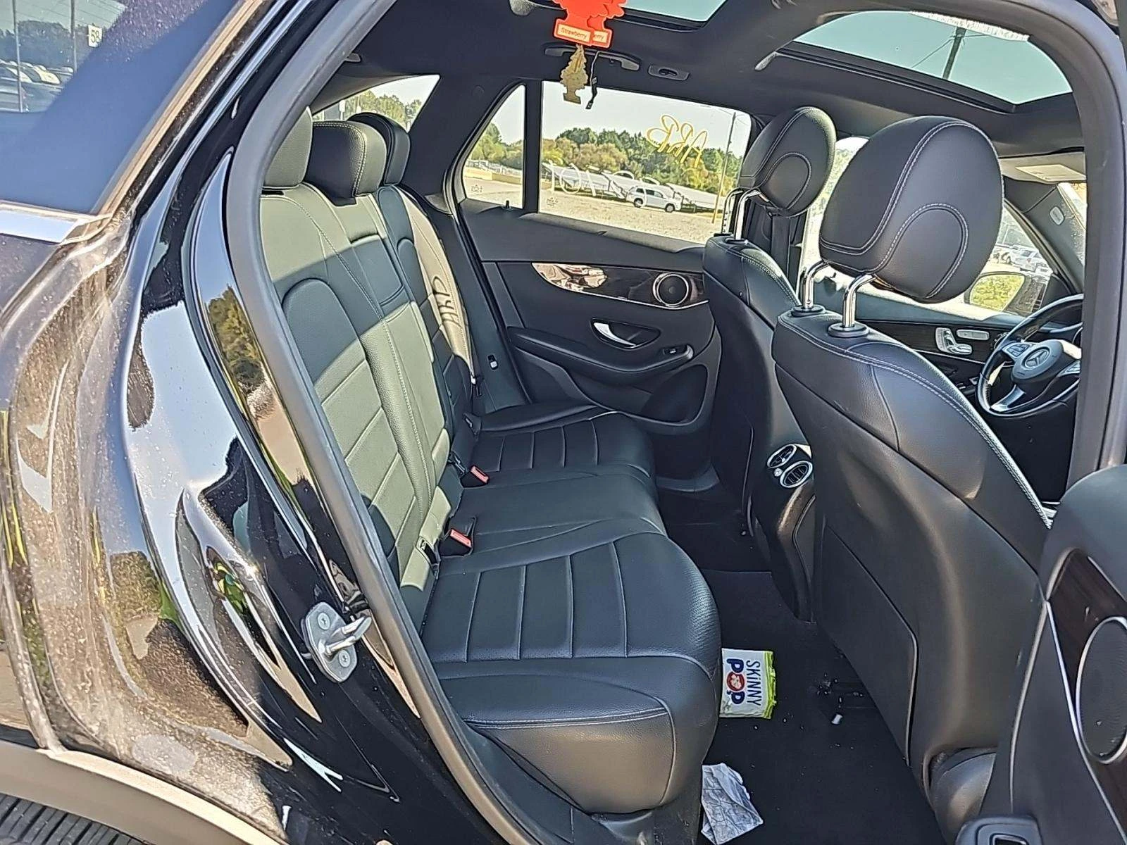 Mercedes-Benz GLC 300 ПОДГРЕВ* КАМЕРА* КЕЙЛЕС* LANE* ASSIST - изображение 10