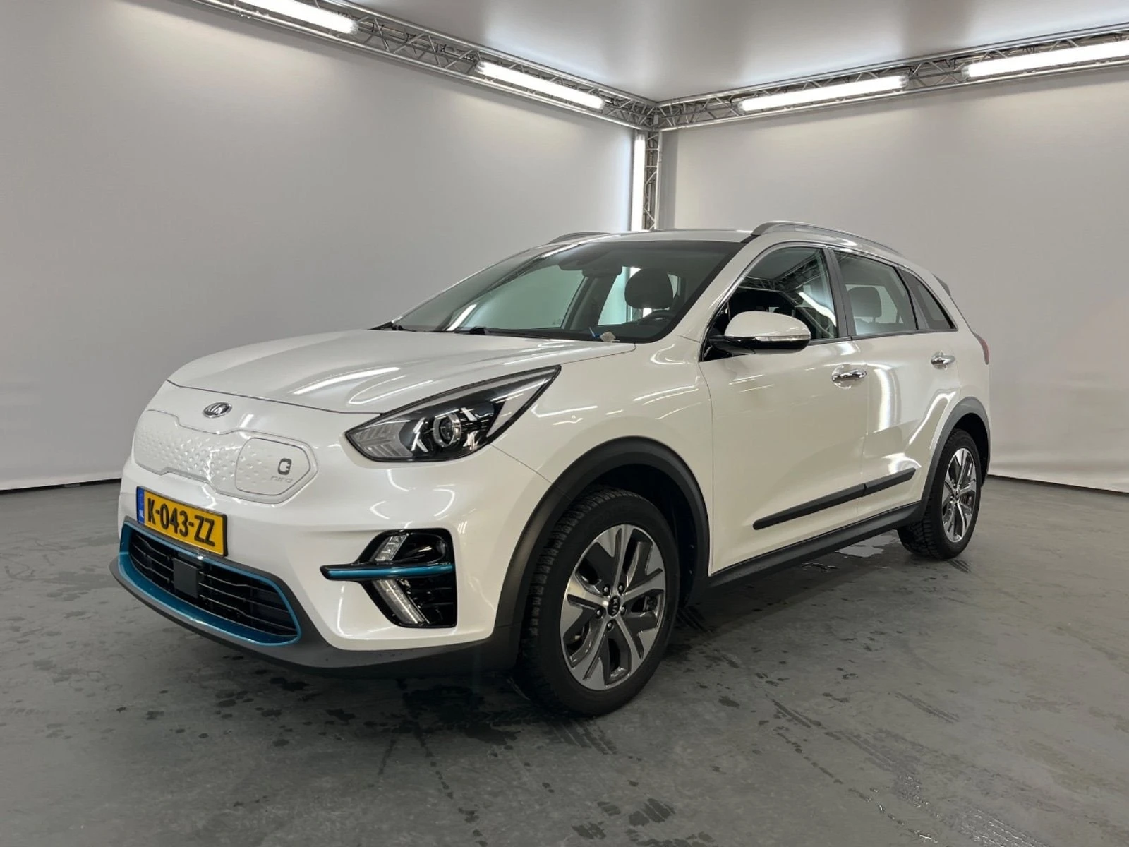 Kia Niro 65KWh DYNAMIC LINE/KIA CONNECT 94 177 КМ