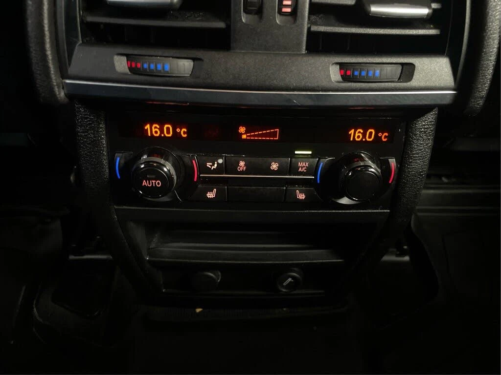 BMW X6 xDrive35i AWD* АвтоКредит* (Цена до БГ) , снимка 16 - Автомобили и джипове - 53844563