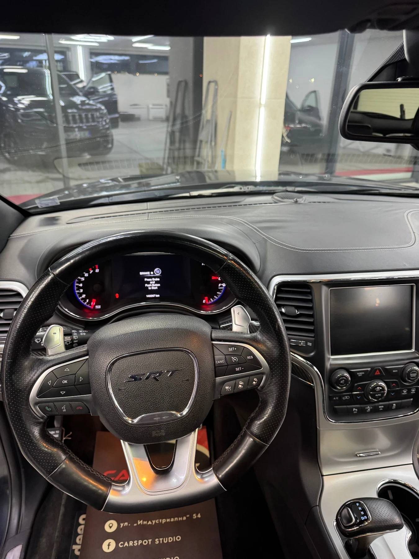 Jeep Grand cherokee 6.4 SRT, снимка 4 - Автомобили и джипове - 53927506