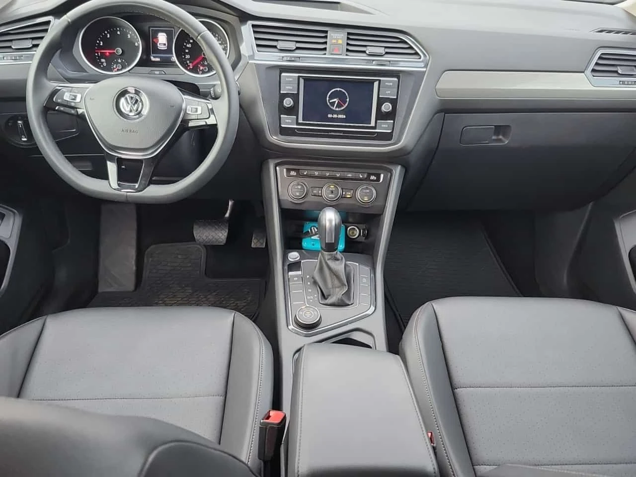 VW Tiguan * COMFORTLINE * CARFAX * ПОДГРЕВИ * , снимка 10 - Автомобили и джипове - 53940353