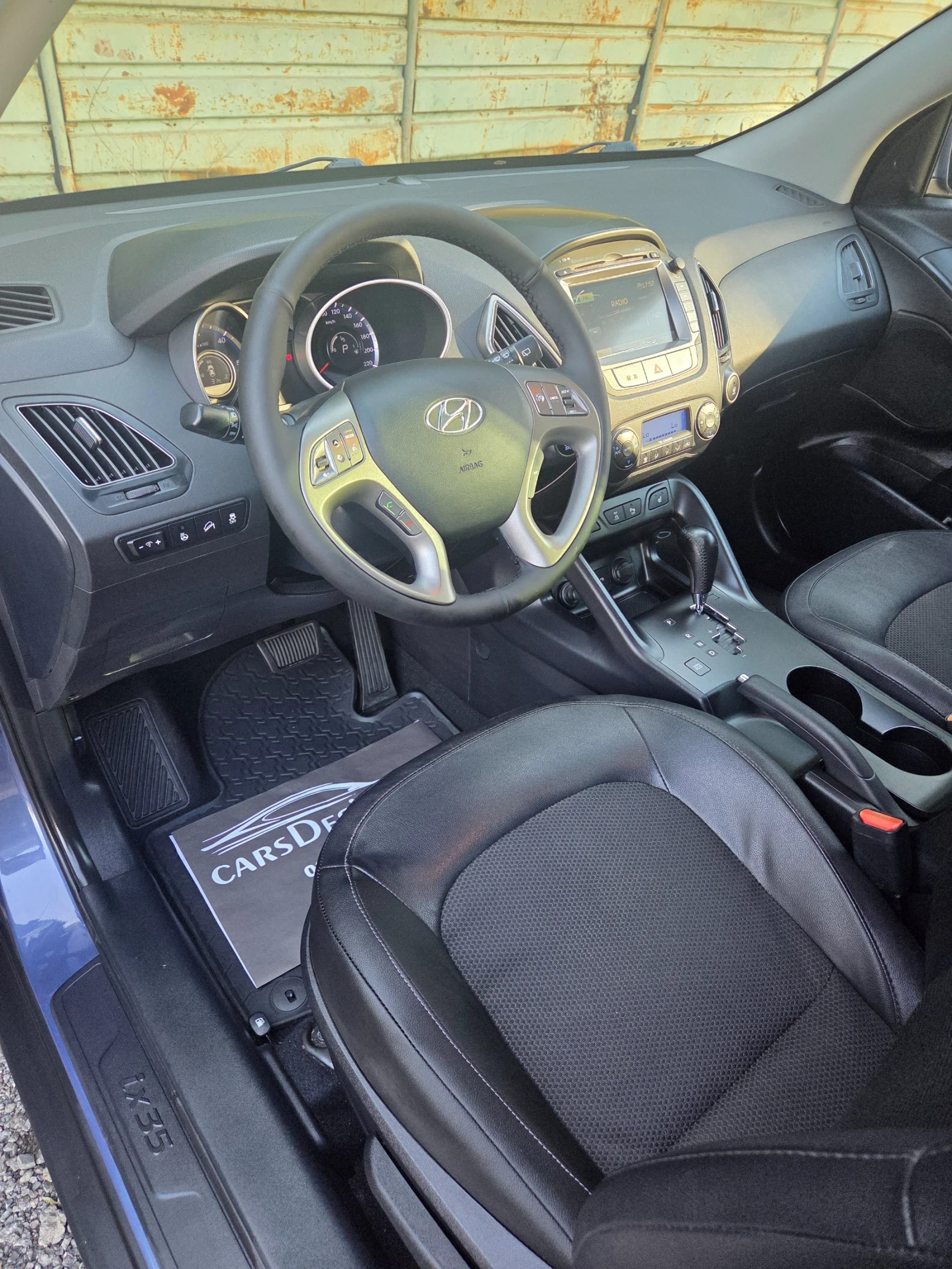 Hyundai IX35 2.0CRDI 4x4 184ps, снимка 9 - Автомобили и джипове - 55092456