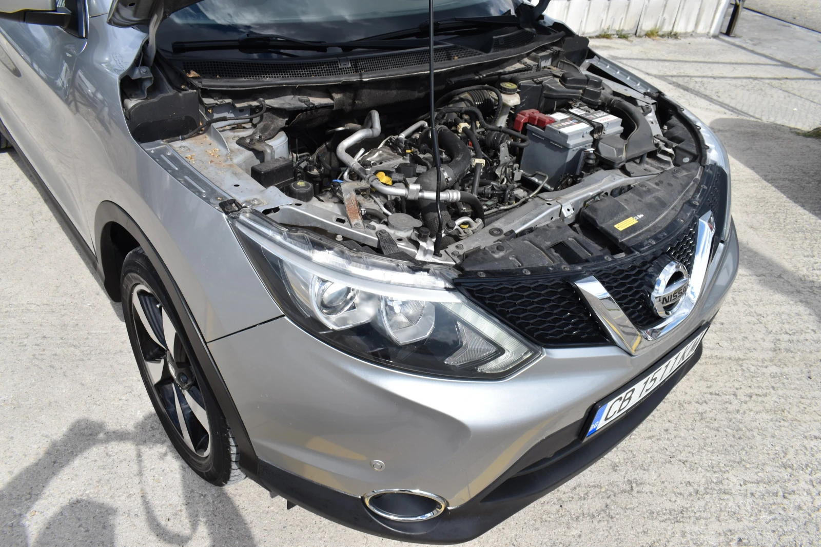 Nissan Qashqai 1.2T* AUTOMAT* 100000KM, снимка 17 - Автомобили и джипове - 55299635