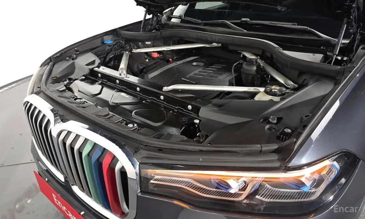 BMW X7 * xDrive 40i M Sport* ТЕЛЕВИЗОРИ * ДИСТРОНИК, снимка 6 - Автомобили и джипове - 55564765