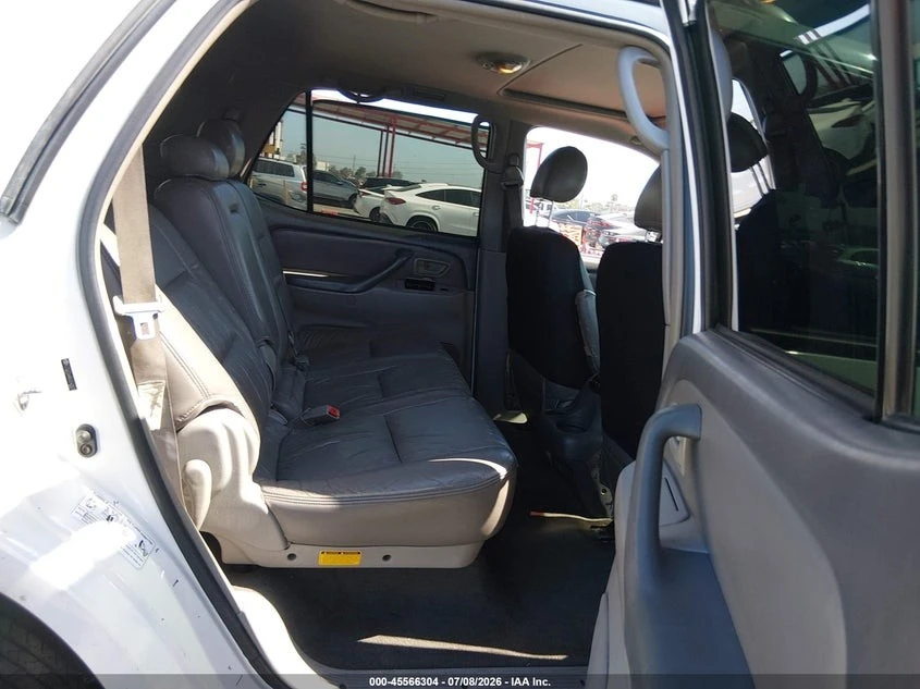 Toyota Sequoia * SR5* V8* ПАНО* KEYLESS* Camera* ПОДГРЕВ* , снимка 8 - Автомобили и джипове - 55654637