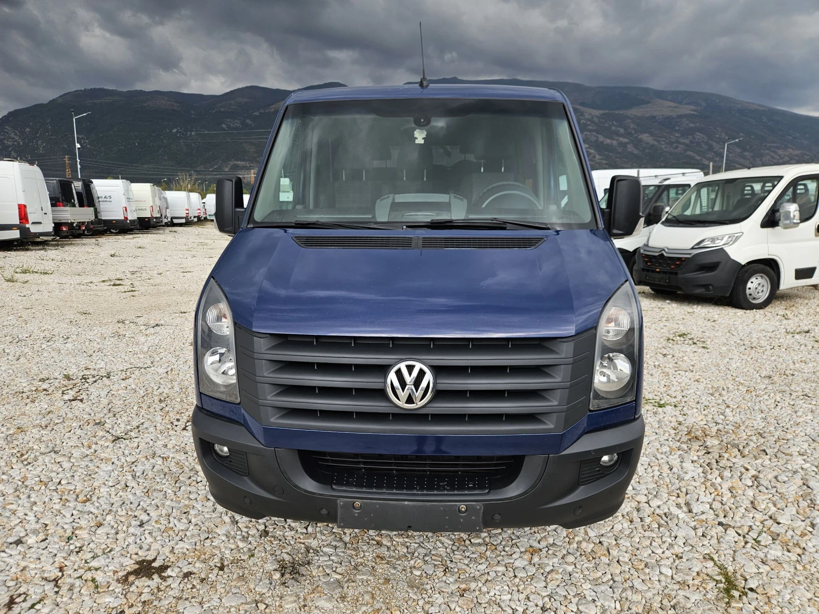 VW Crafter 2.0 TDI, 6 местен, климатик - изображение 8