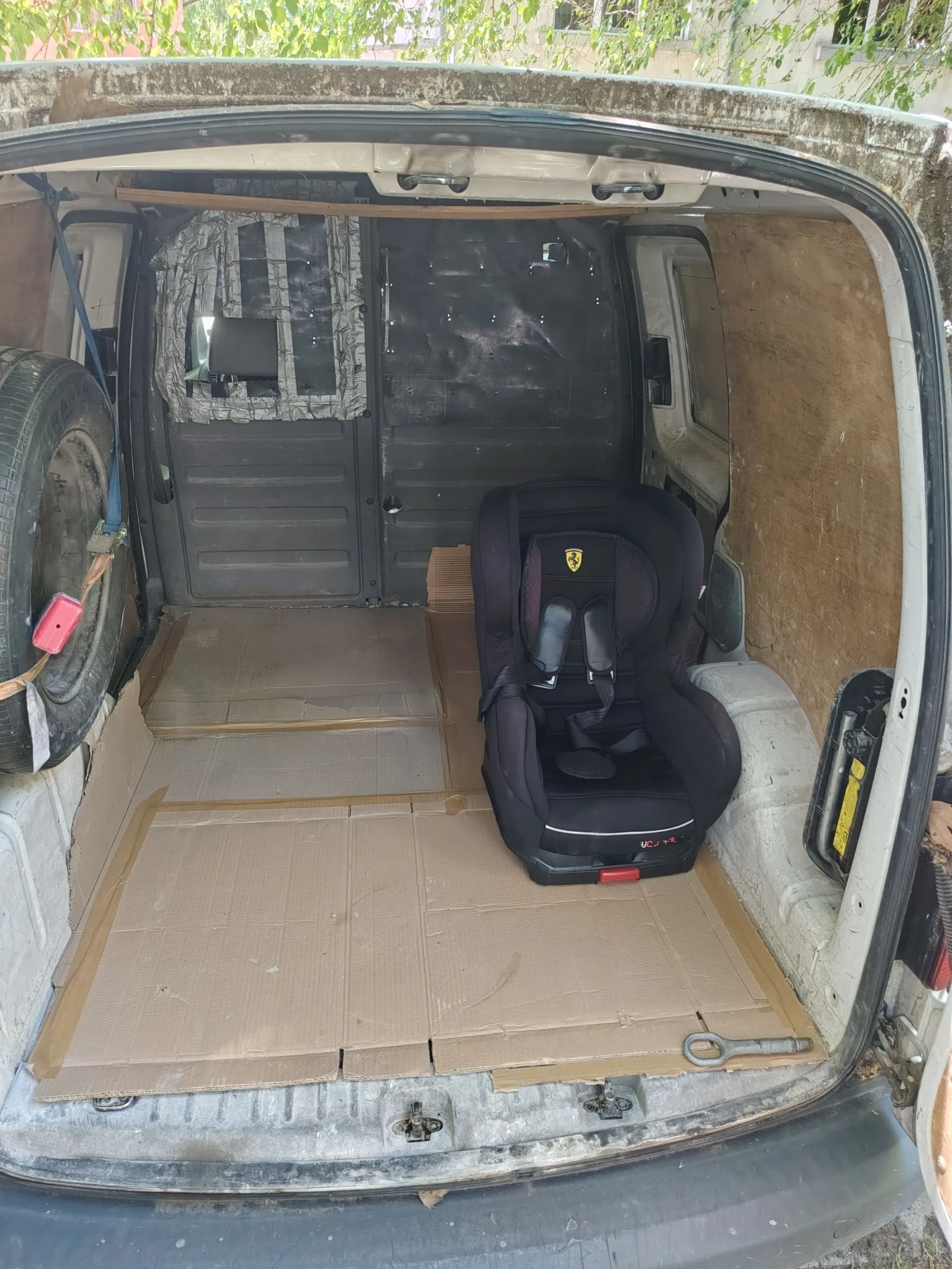 VW Caddy Десен волан, снимка 6 - Бусове и автобуси - 54720268