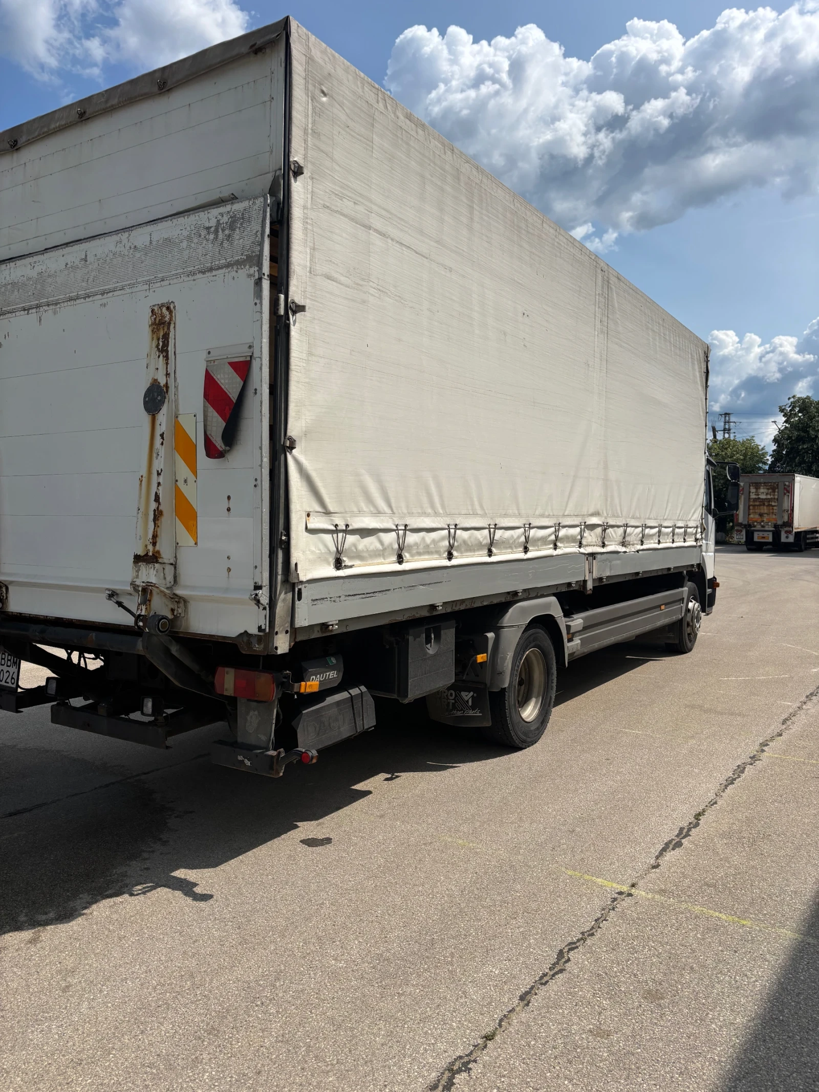 Mercedes-Benz Atego 1218 с падащ борд - изображение 3