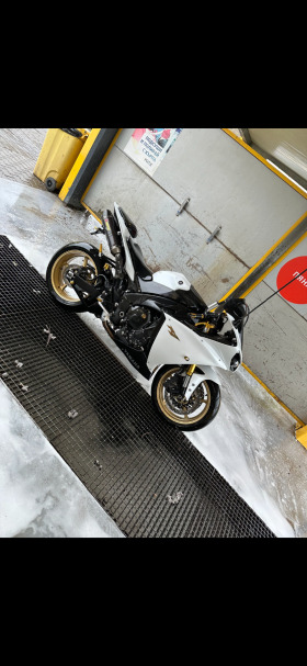 Yamaha YZF-R1 Restyling | Mobile.bg    16