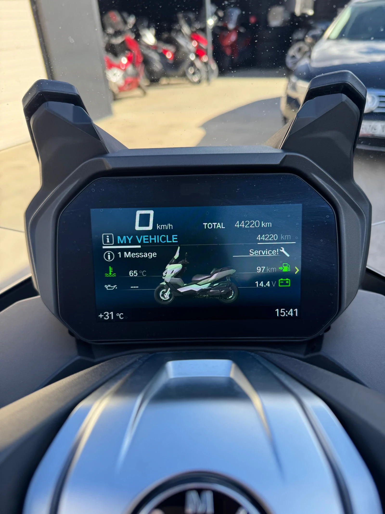 BMW C 400GT* ПОДГРЕВИ* LED* KEYLESS* ABS* TCS, снимка 14 - Мотоциклети и мототехника - 56022858