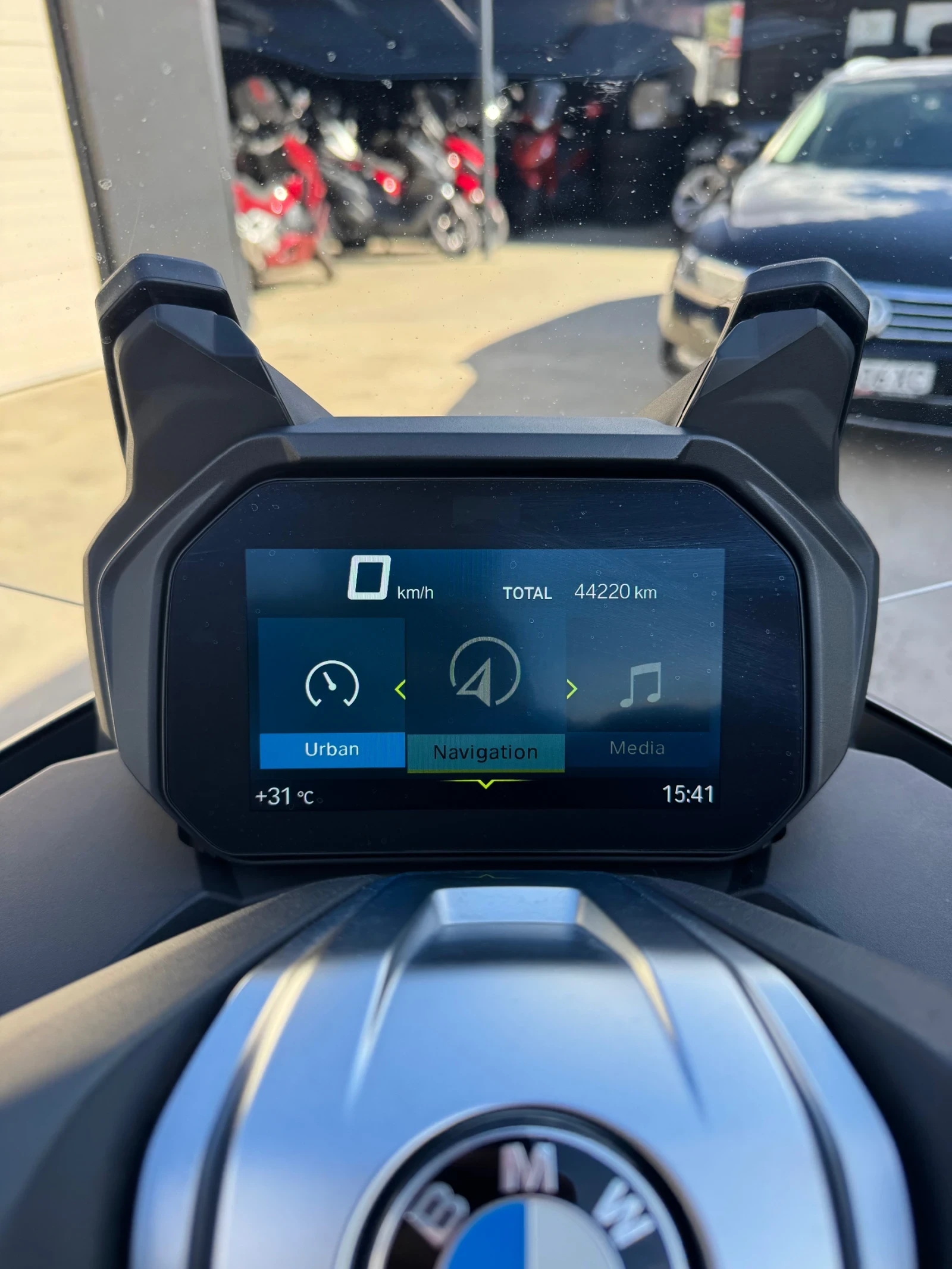 BMW C 400GT* ПОДГРЕВИ* LED* KEYLESS* ABS* TCS, снимка 13 - Мотоциклети и мототехника - 56022858