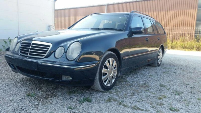 Рама и Каросерия за Mercedes-Benz E 270, снимка 1 - Части - 49502386