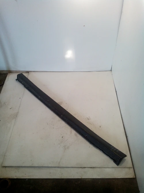 ляв външен праг за субару форестър 