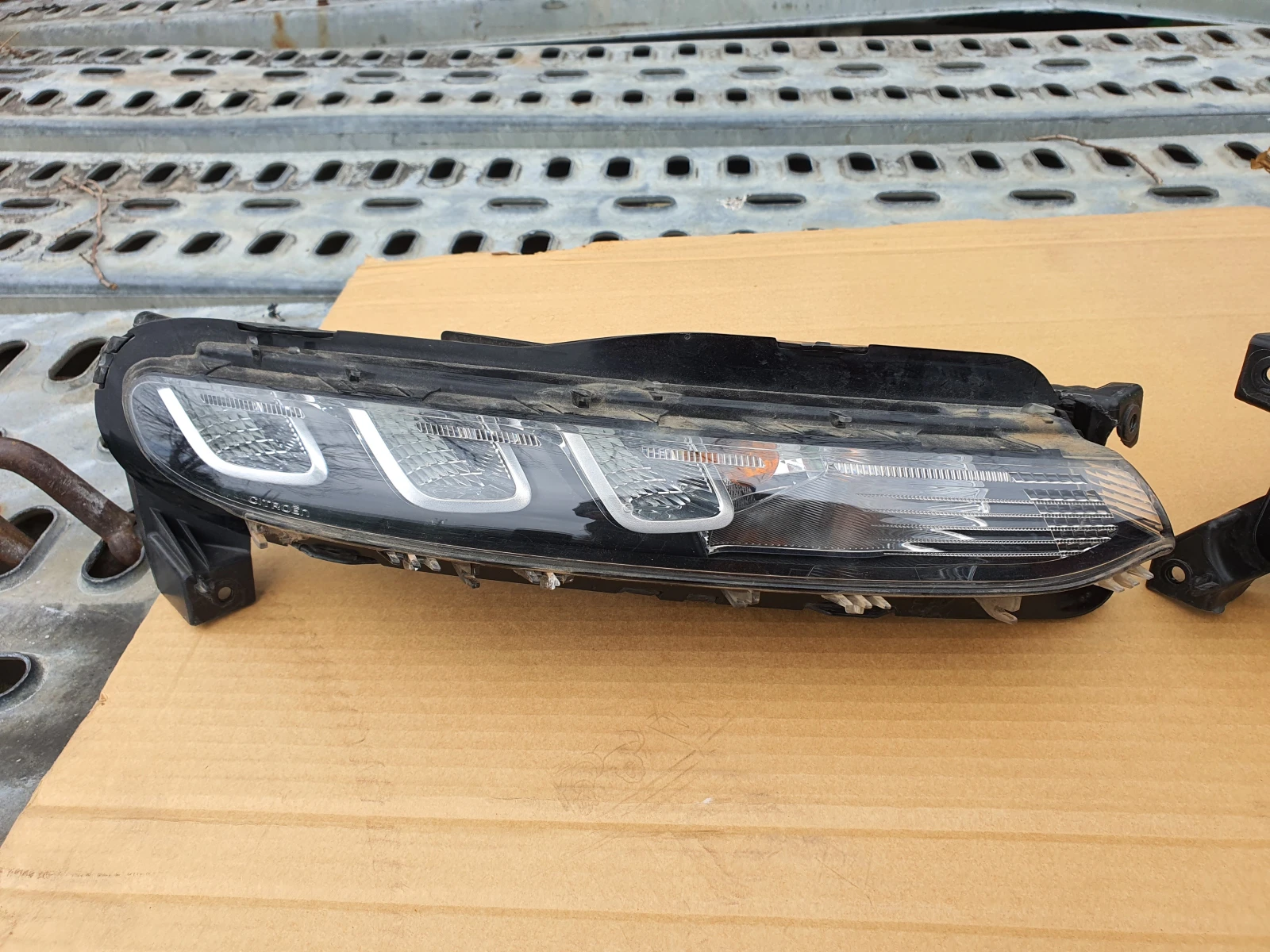 Фар Ситроен Ц3 Аиркрос/Citroën C3 Aircross, снимка 10 - Части - 54061834