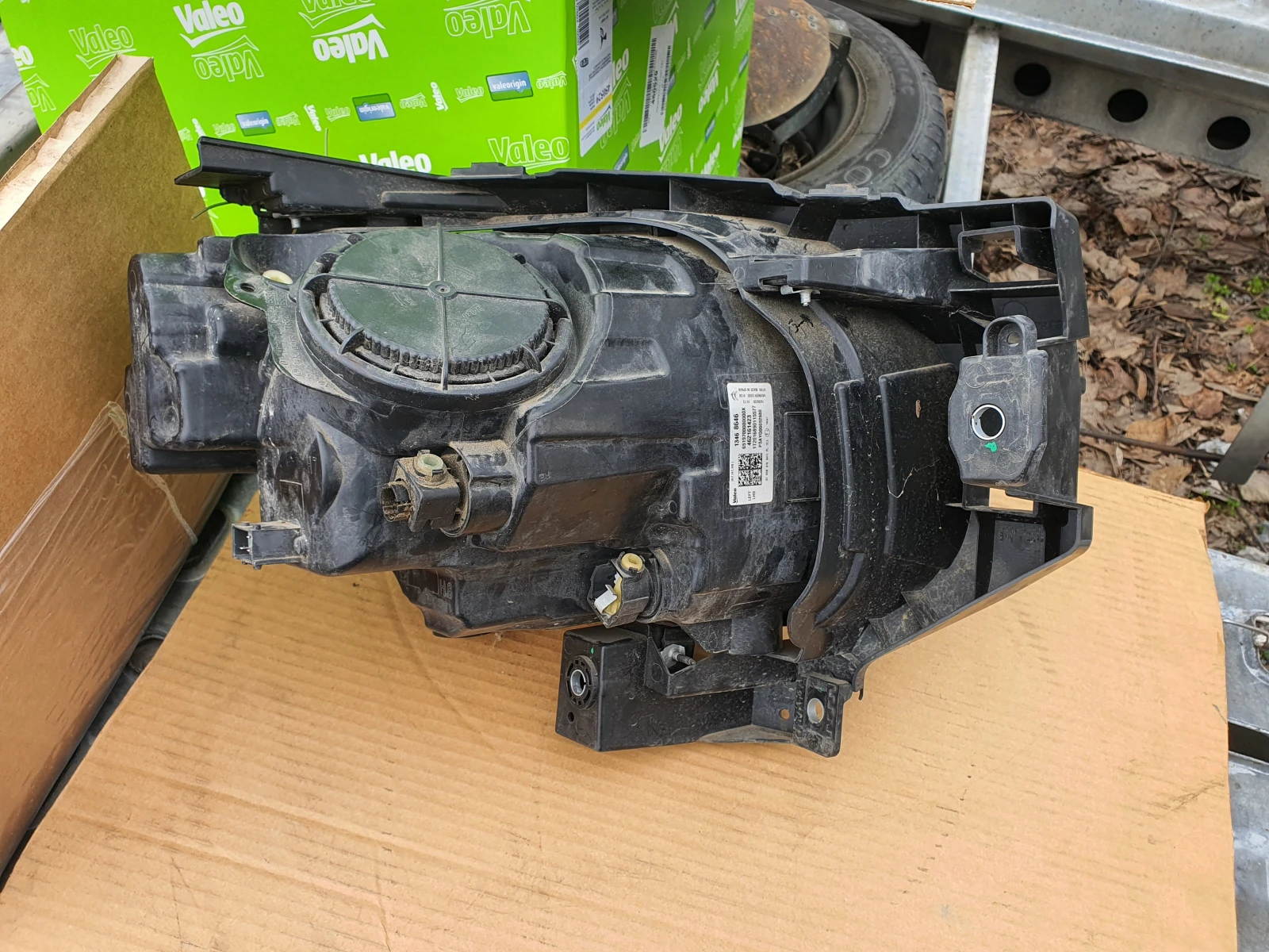 Фар Ситроен Ц3 Аиркрос/Citroën C3 Aircross, снимка 4 - Части - 54061834