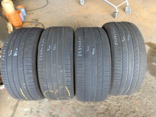 Гуми Летни 255/40R20, снимка 2 - Гуми и джанти - 18315237