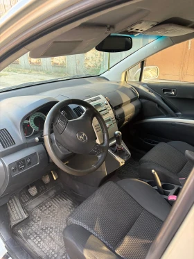 Toyota Corolla verso, снимка 5