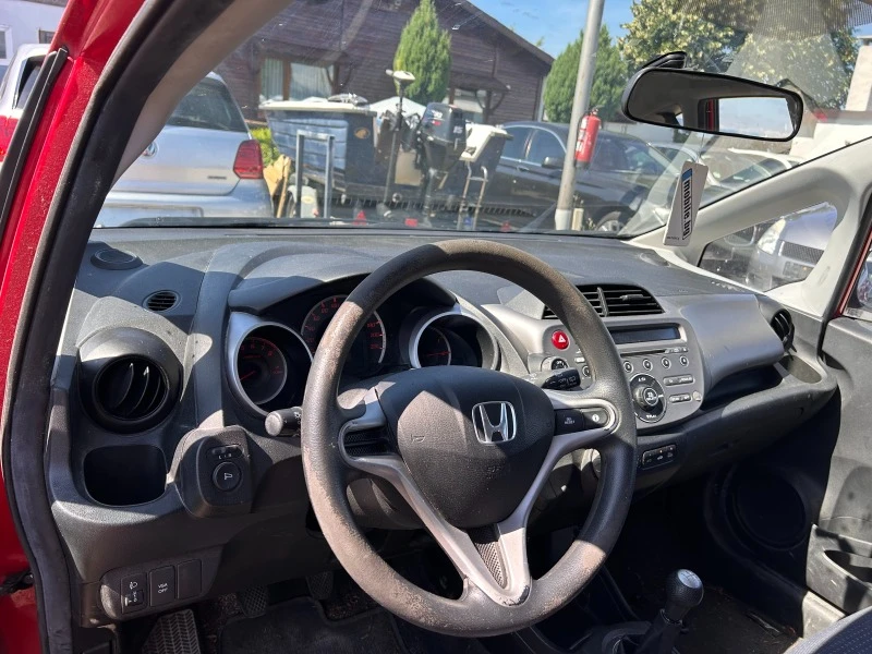 Honda Jazz 1.2i EURO 4 ЛИЗИНГ, снимка 11 - Автомобили и джипове - 46189191