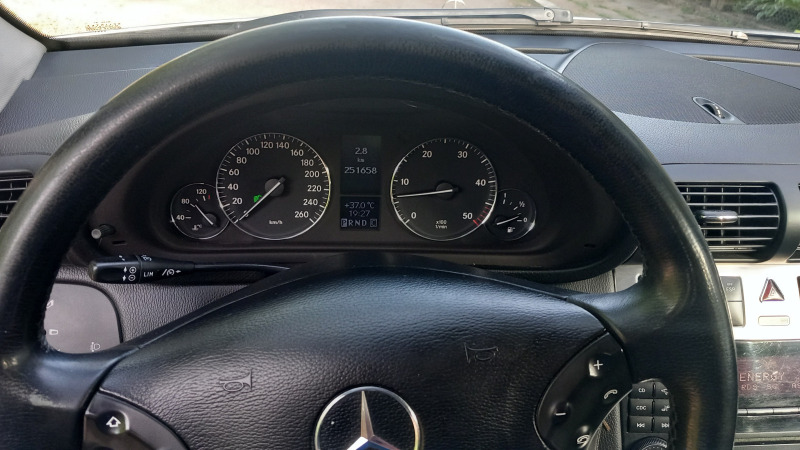 Mercedes-Benz C 270 С 270, снимка 9 - Автомобили и джипове - 46323201