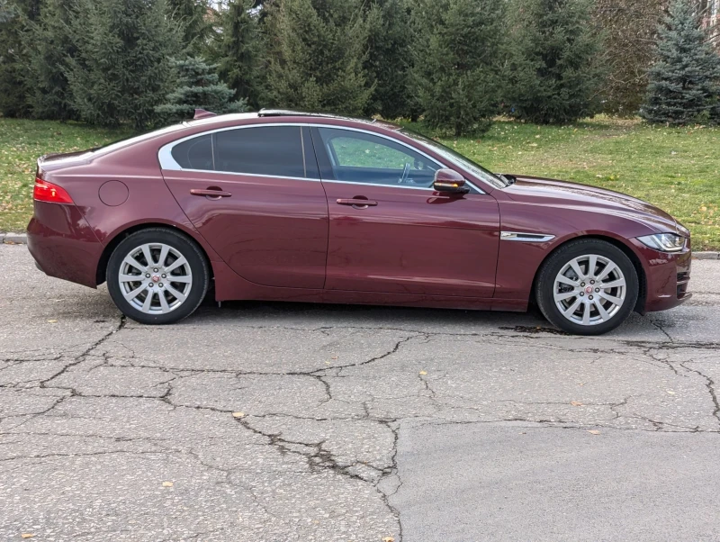 Jaguar XE 2.0D, 180к.с., снимка 8 - Автомобили и джипове - 46989090