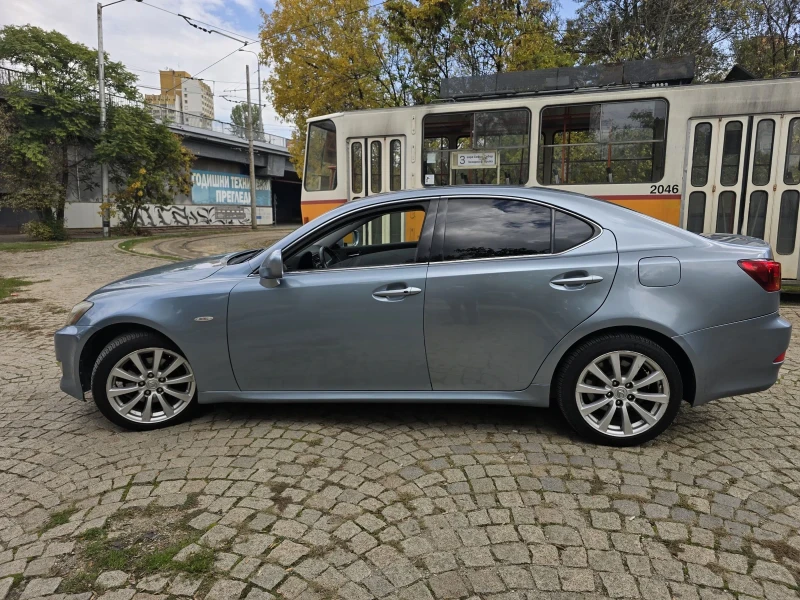 Lexus IS 220d 2.2, снимка 1 - Автомобили и джипове - 47549137