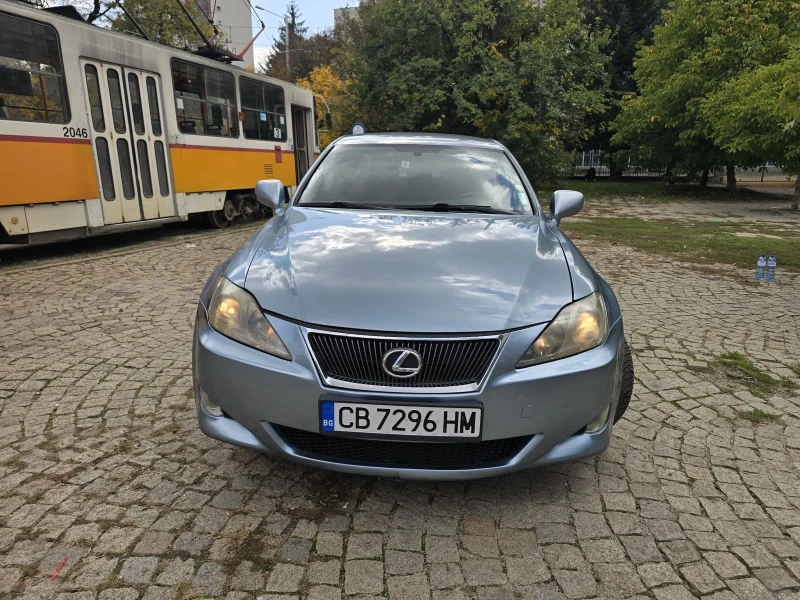 Lexus IS 220d 2.2, снимка 4 - Автомобили и джипове - 47549137