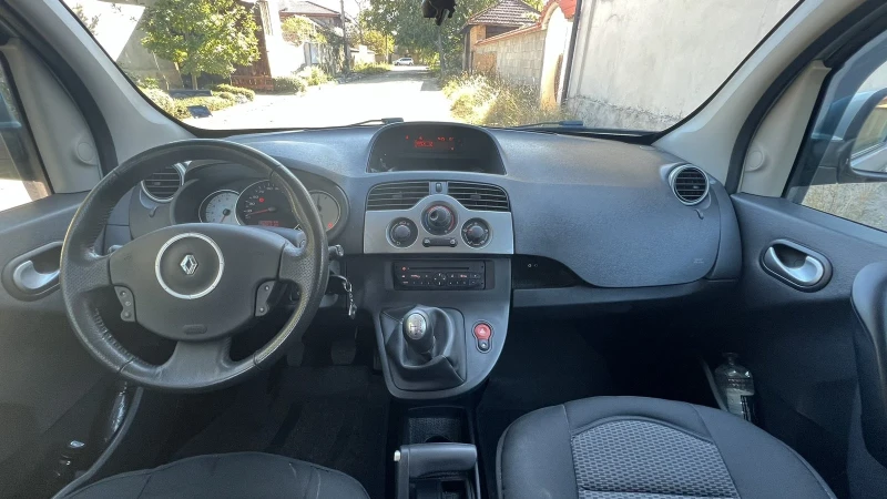 Renault Kangoo Ван, снимка 10 - Автомобили и джипове - 49511589