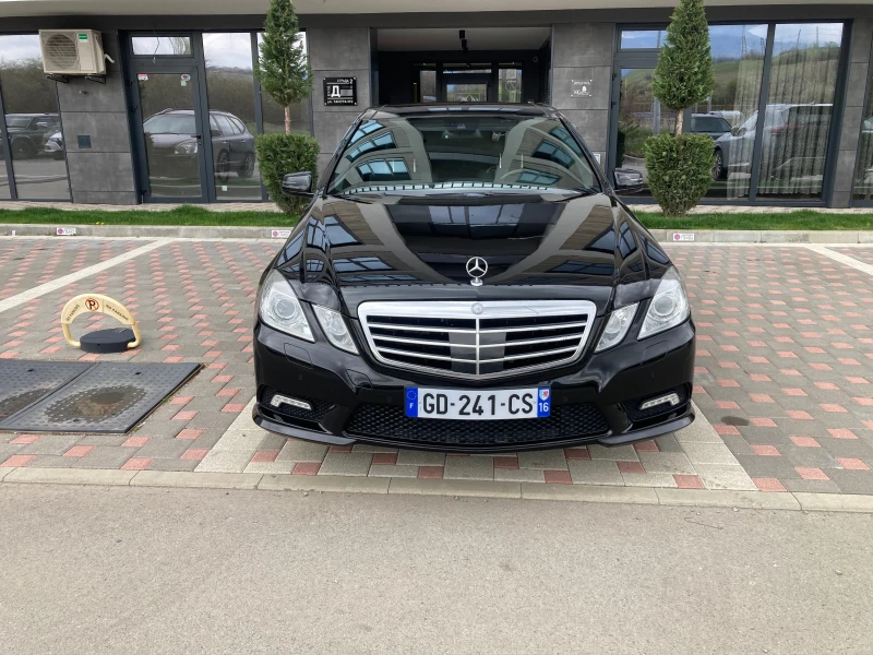 Mercedes-Benz E 500 AMG Optic, снимка 2 - Автомобили и джипове - 49756139