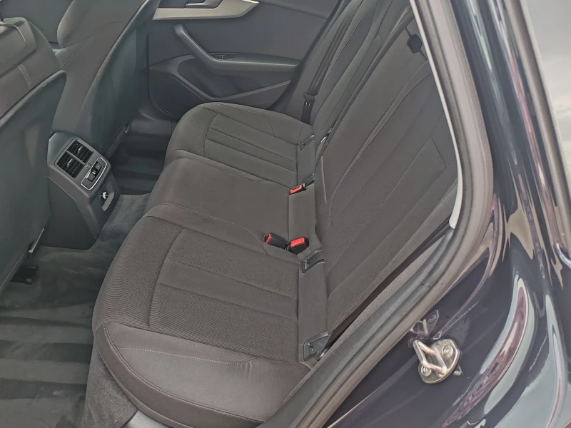 Audi A4 2.0TDI 190kc Quattro Navi Led, снимка 14 - Автомобили и джипове - 51682858