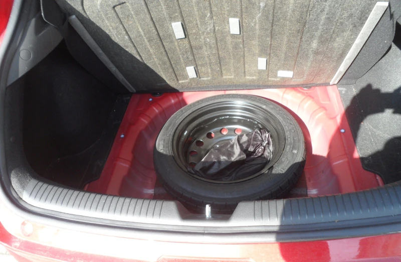 Hyundai I30 Fastback CRDi, снимка 4 - Автомобили и джипове - 52337794