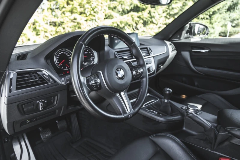 BMW M2 Competition * * РЪЧКА * * CARFAX * * АВТО КРЕДИТ *, снимка 7 - Автомобили и джипове - 52375724
